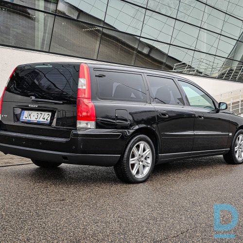 Pārdod Volvo V70 2.4D, 2005