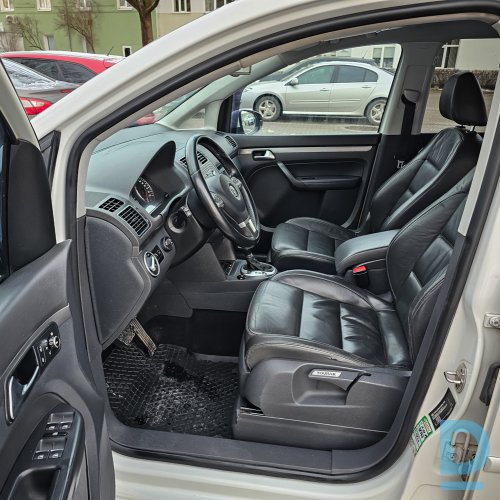 Pārdod Volkswagen Touran 1.6d, 2010