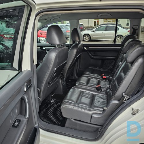 Pārdod Volkswagen Touran 1.6d, 2010