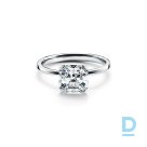 Продают Tiffany & Co. Engagement Ring in Platinum