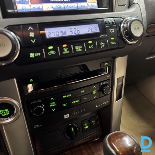 Pārdod Toyota  Land Cruiser 3.0d, 2012