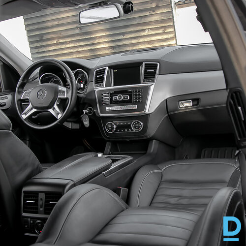 Pārdod Mercedes-Benz ML350 3.0D, 2011