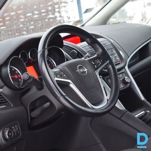 Pārdod Opel Zafira Tourer 1.4, 2012