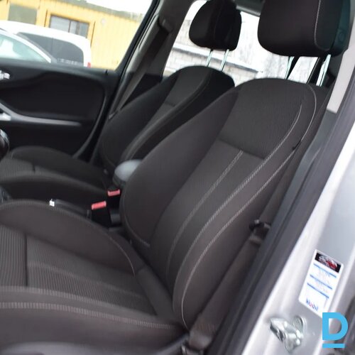Pārdod Opel Zafira Tourer 1.4, 2012