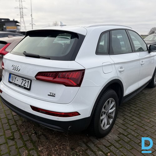 Pārdod Audi Q5 2.0D, 2018