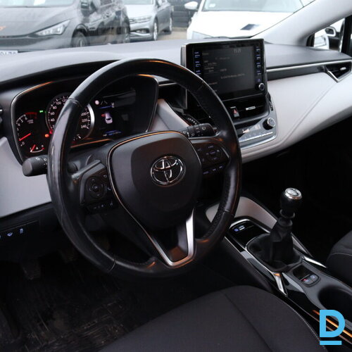 Pārdod Toyota Corolla Touring Sports Turbo, 2020 Pārdod Toyota Corolla Touring Sports Turbo, 2020