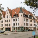 Izīrē māju Peldu iela 15