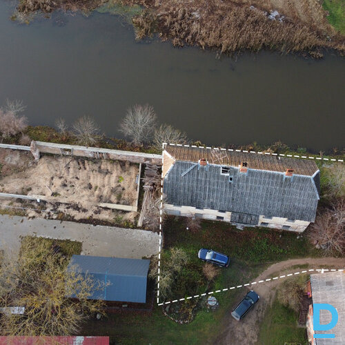 Pārdod māju Brīvības iela 2B