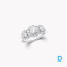 Pārdod Graff Icon Three Stone Round Diamond Engagement Ring