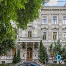 Birojs prestižā vēstniecību rajonā pie Kronvalda parka