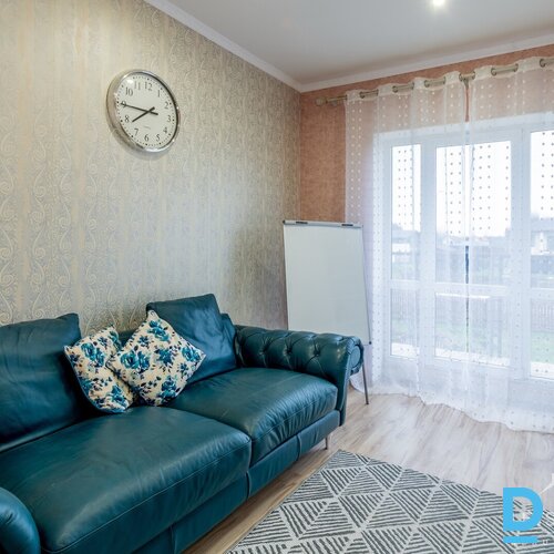 307.1 m² māja, 1533 m² zeme, Torņa iela 20, Medemciems, Olaines pagasts, Olaines novads, Latvija.