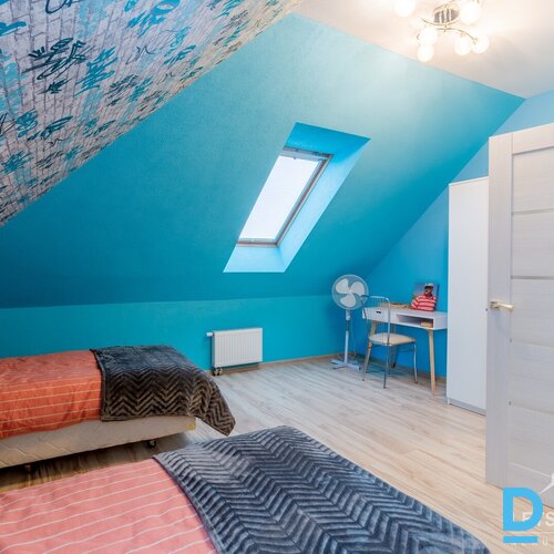 307.1 m² māja, 1533 m² zeme, Torņa iela 20, Medemciems, Olaines pagasts, Olaines novads, Latvija.