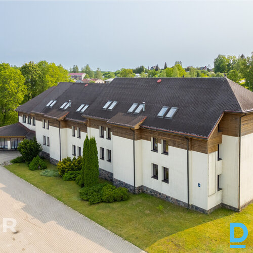 Gatavs naktsmītņu un atpūtas bizness - trīs stāvu viesnīca ar kafejnīcu, saunu u