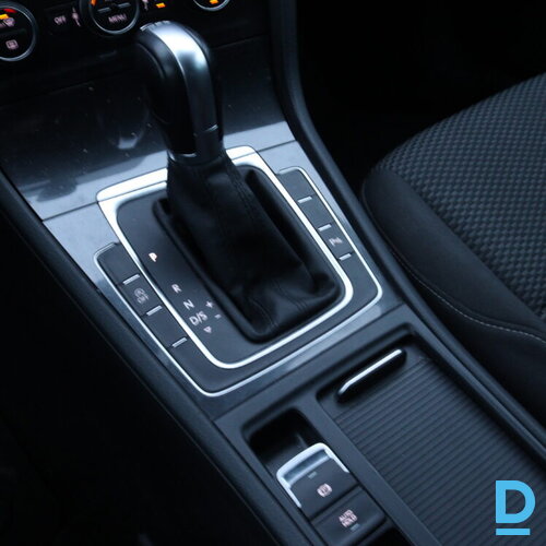 Pārdod Volkswagen Golf 7 Variant Bluemotion 1.5i, 2019 Pārdod Volkswagen Golf 7 Variant Bluemotion 1.5i, 2019