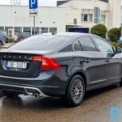 Pārdod Volvo S60 2.0d, R-Design, 2011