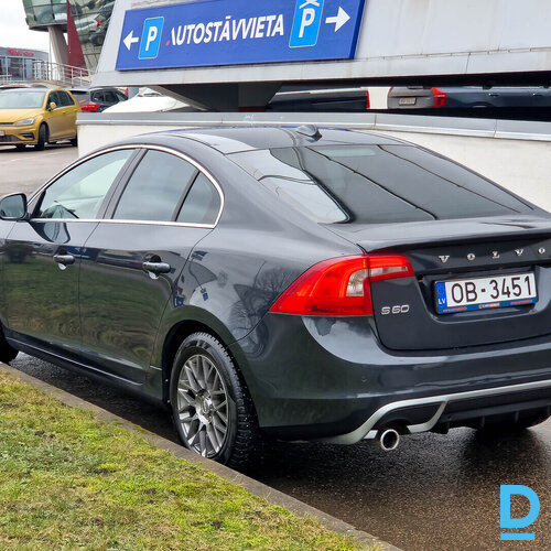 Pārdod Volvo S60 2.0d, R-Design, 2011