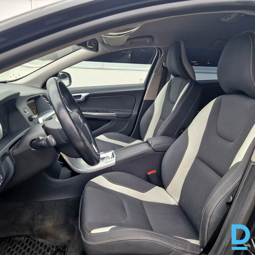 Pārdod Volvo S60 2.0d, R-Design, 2011