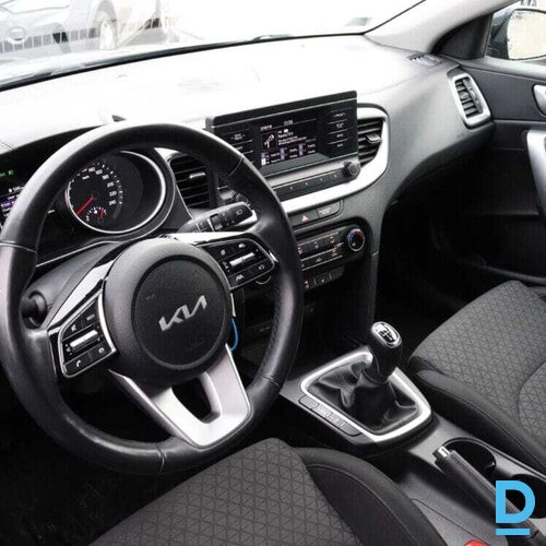 Pārdod Kia Ceed Sw 1.0i, 2022