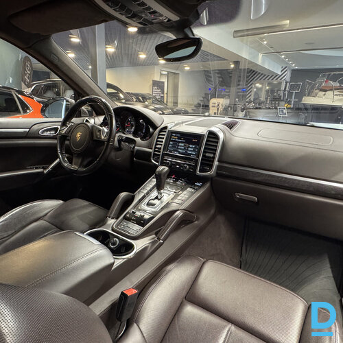 Pārdod Porsche Cayenne S Diesel V8, 2013 Pārdod Porsche Cayenne S Diesel V8, 2013