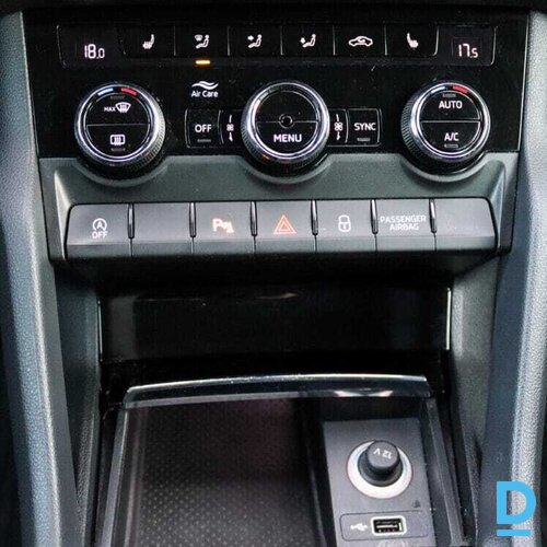 Pārdod Skoda Karoq Ambition 1.6Tdi, 2019