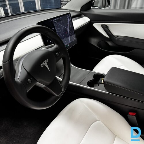 Pārdod Tesla Model 3 Standard Range Plus, 2019