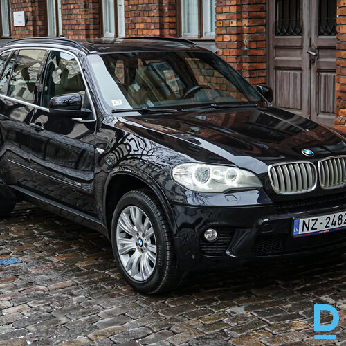 Pārdod BMW X5 3.0D, 2011