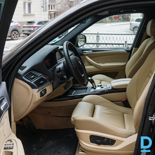 Pārdod BMW X5 3.0d, 2009