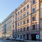Birojs ar atsegtām ķieģeļu sienām Rīgas centrā