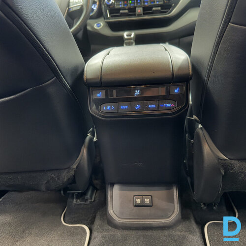 Pārdod Toyota Highlander 2.5 Hybrid, 2021 Pārdod Toyota Highlander 2.5 Hybrid, 2021