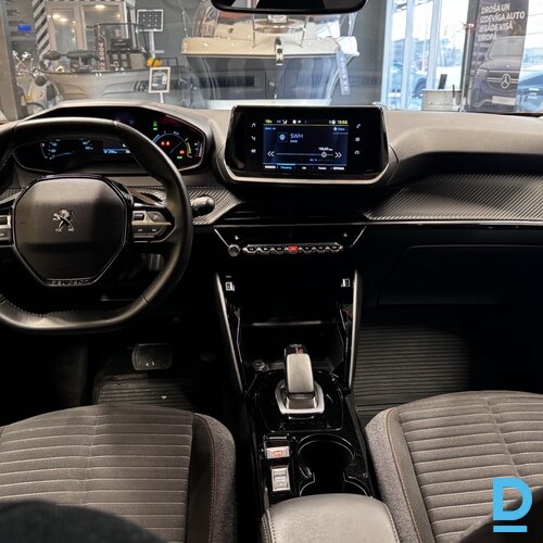 Pārdod Peugeot 2008 50kWh, 2021