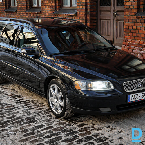 Pārdod Volvo V70 2.4d, 2007