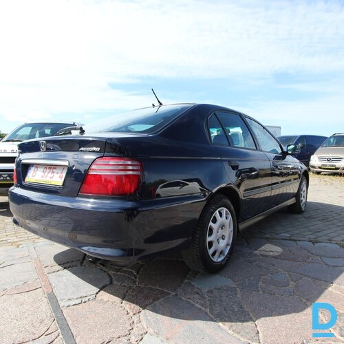 Pārdod Honda Accord 1.8i, 2002