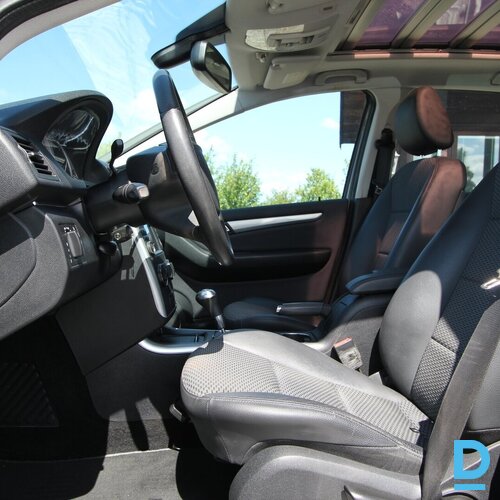 Pārdod Mercedes-Benz B200 2.0D, 2009