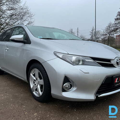 Pārdod Toyota Auris, 2015 Pārdod Toyota Auris, 2015