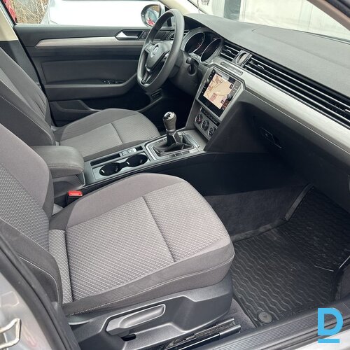 Pārdod Volkswagen Passat B8 2.0TDI Trendline, 2018