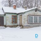 Продается компактный дом с 3 комнатами и участком площадью 835 м² в хорошем мест