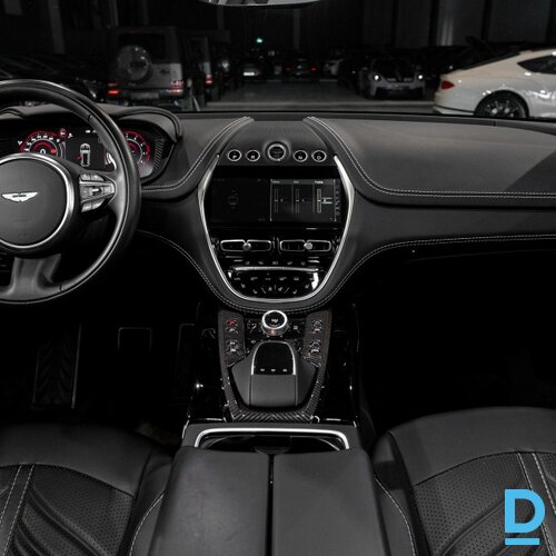 Pārdod Aston Martin DBX 707, 2024