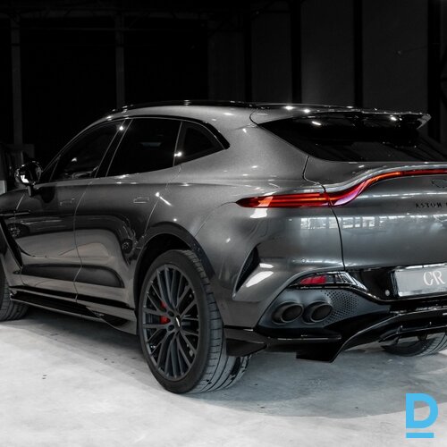Pārdod Aston Martin DBX 707, 2024