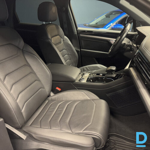 Pārdod Volkswagen Touareg 4x4 3.0d, 2022