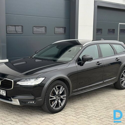 Pārdod Volvo V90 Cross Country, 2.0d D5, AWD