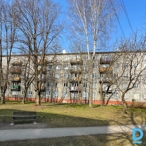 Pārdod dzīvokli Silciema iela 13 k-3