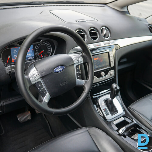 Pārdod Ford S-Max 2.0d, 2010