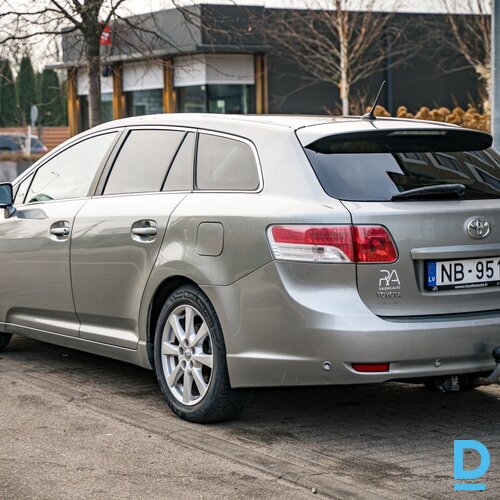 Pārdod Toyota Avensis 2.0d, manuāls, 2009