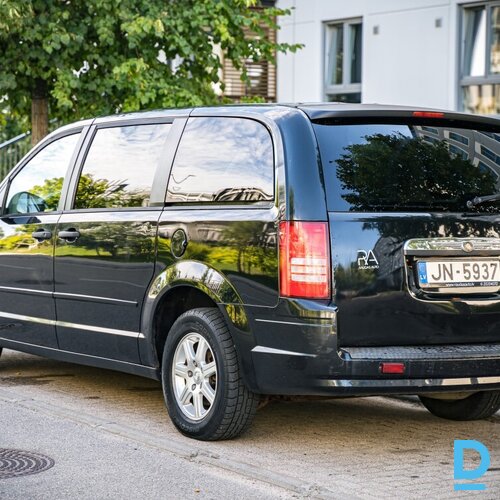 Pārdod Chrysler Town & Country 3.3 benzīns/gāze, 2007 Pārdod Chrysler Town & Country 3.3 benzīns/gāze, 2007