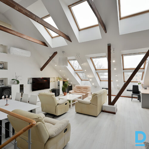 Pārdod dzīvokli Stūres iela 1a