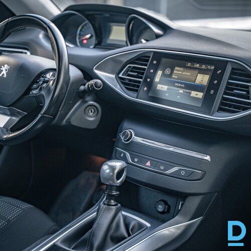 Pārdod Peugeot 308, 1.2i, 2017 Pārdod Peugeot 308, 1.2i, 2017