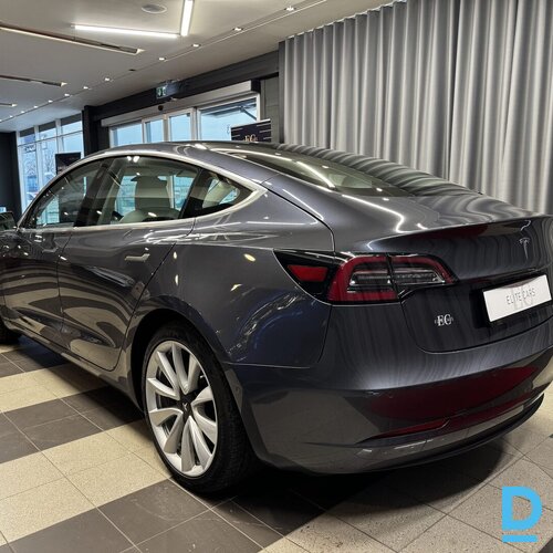 Pārdod Model 3 Standard Range Plus, 2019