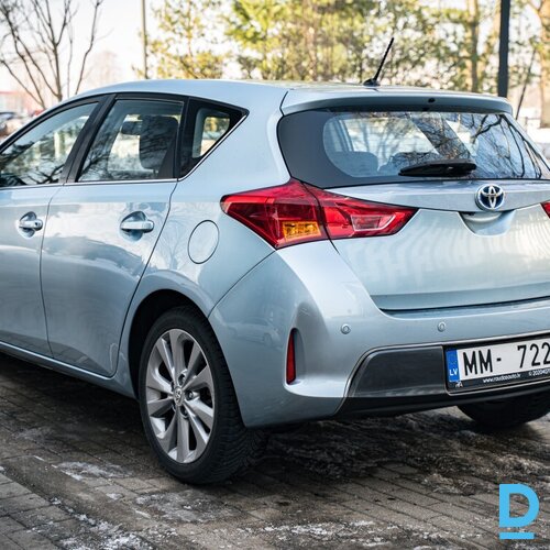 Pārdod Toyota Auris 1.8 Hybrid, 2013 Pārdod Toyota Auris 1.8 Hybrid, 2013