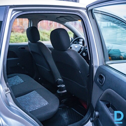 Pārdod Ford Fiesta 1.3i, 2005 Pārdod Ford Fiesta 1.3i, 2005