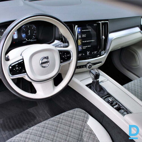 Pārdod Volvo V60 Awd D3 Business 2.0D, 2019